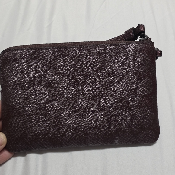 Coach Corner Zip Wristlet bag - Picture 9 of 13